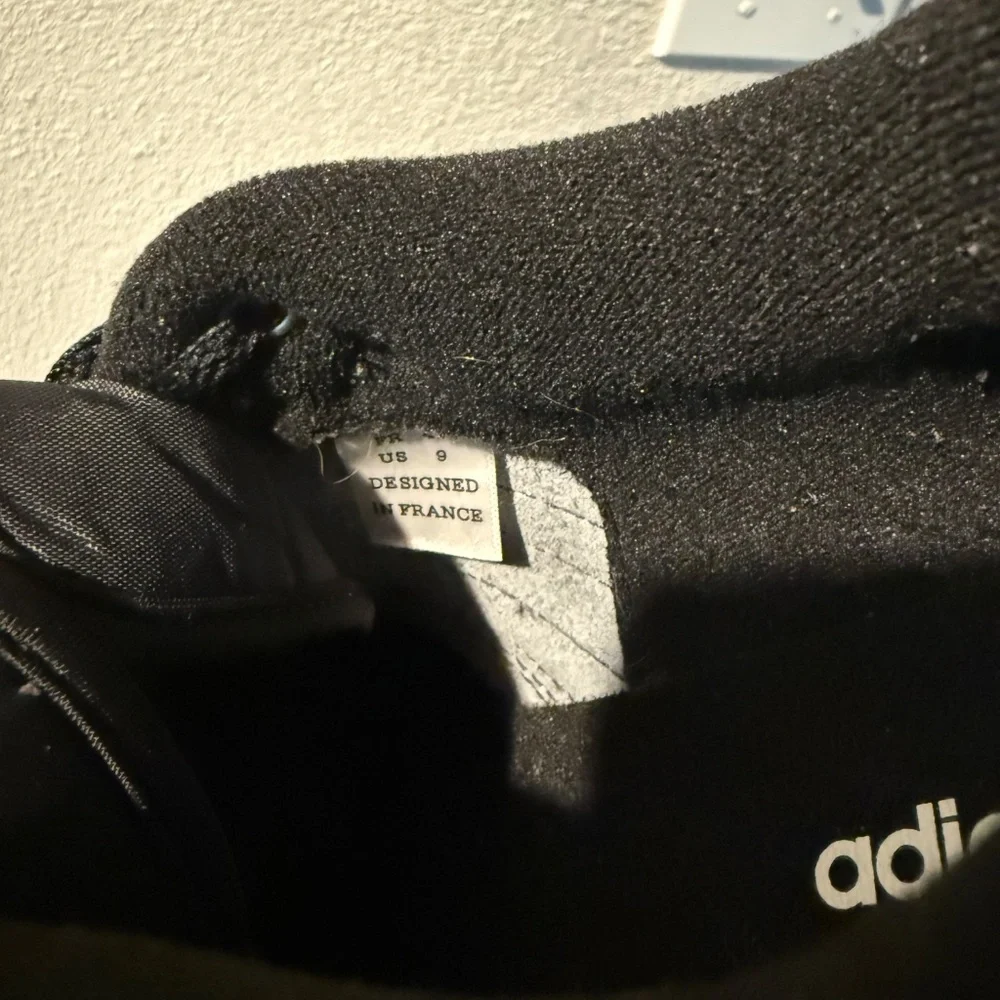 Adidas Rivalry Low Black Iridescent GUC Mens Size 9 (box says 8.5) - Picture 6 of 14